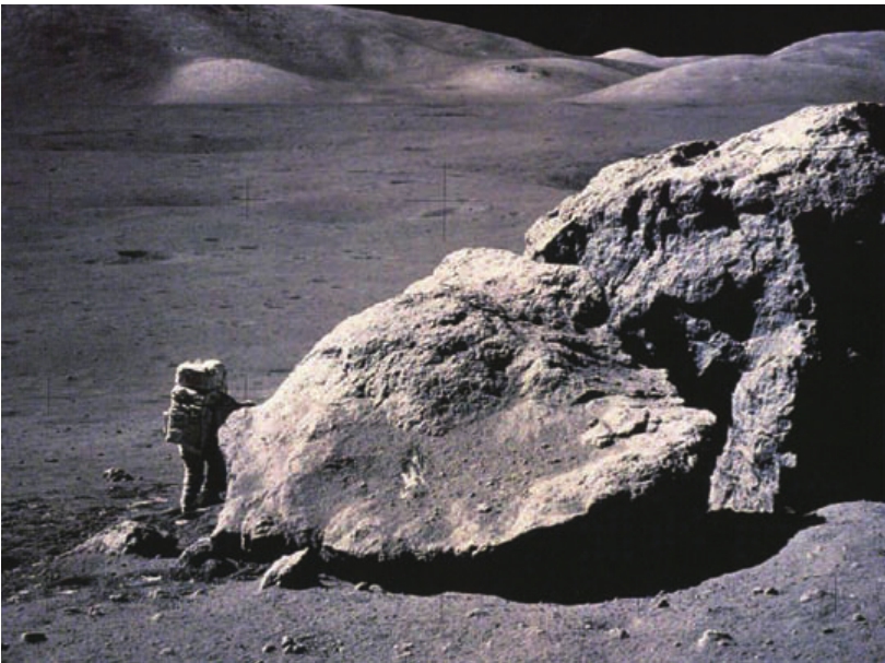 月球斜长岩图片